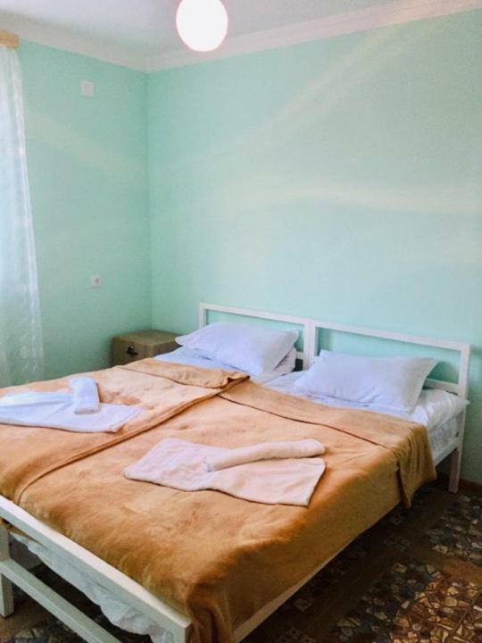 Bed and Breakfast Lali à Tbilissi Extérieur photo